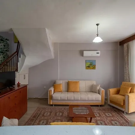 Villa Peaceful House With Garden And Shared Pool In Bogazkent,