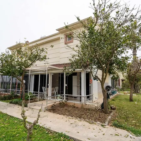 Villa Peaceful House With Garden And Shared Pool In Bogazkent,
