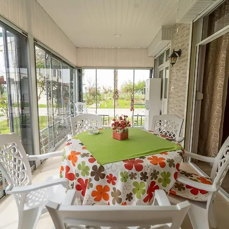 Peaceful House With Garden And Shared Pool In Bogazkent, Antalya